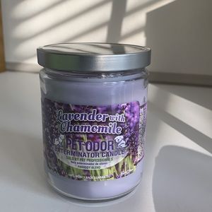 Lavender & Chamomile candle for pet owners
